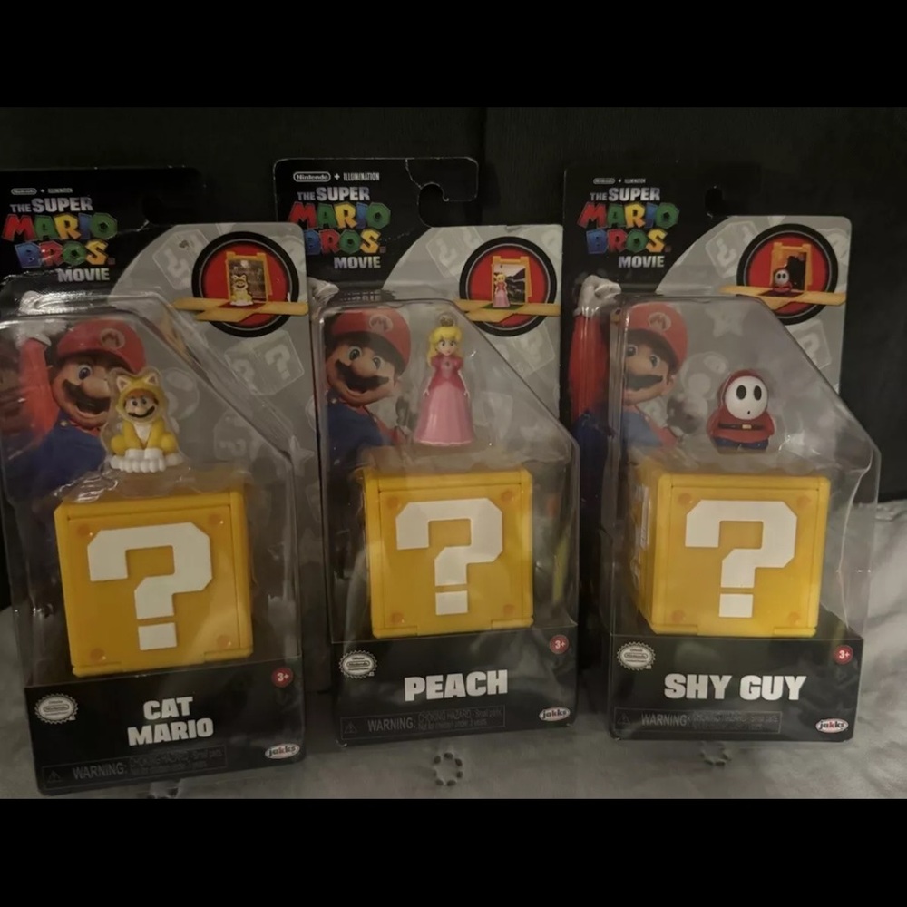 JAKKS Super Mario Bros. Movie Mini Figures with Question Block NEW